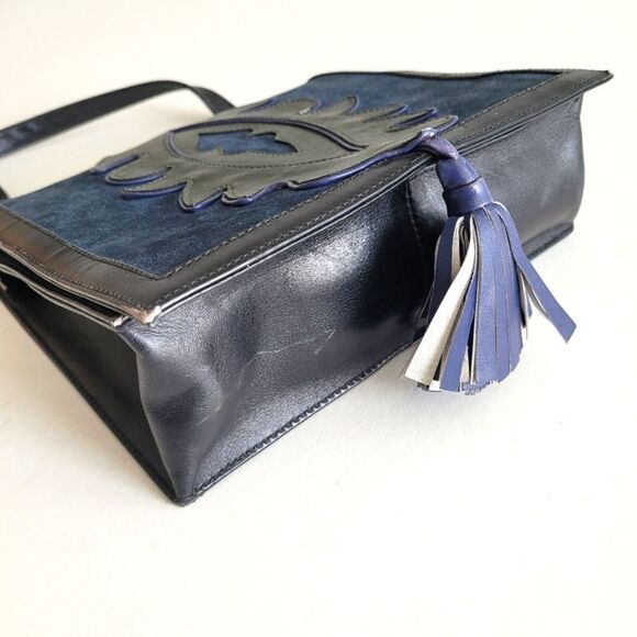 ESCADA vintage crossbody leather purse - Picture 13 of 16